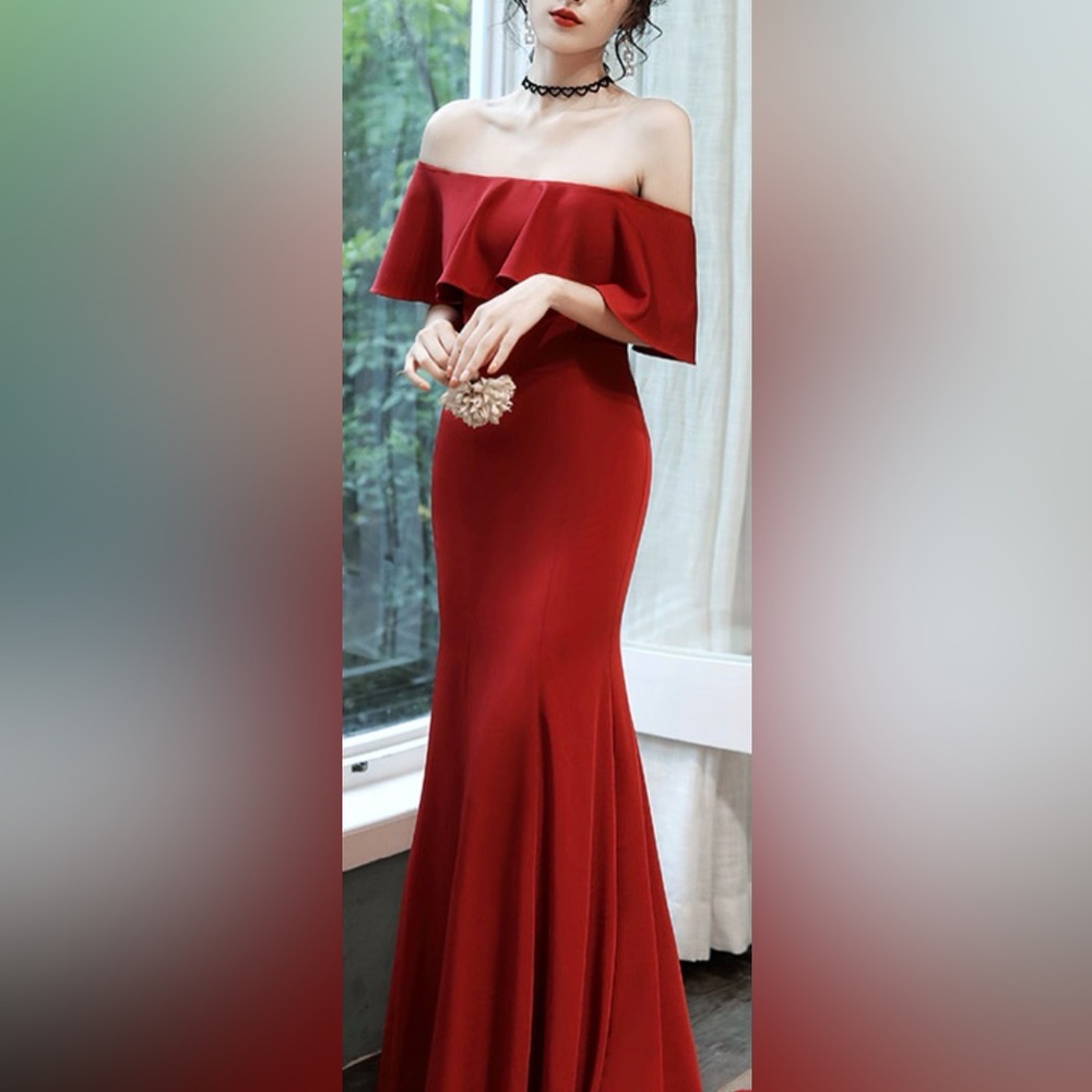 Formal/ Bridesmaid/ Evening long dress. Off—shoulder, ruffled. Red. Rare! M - Picture 3 of 11